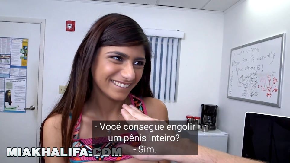 MIA KHALIFA  Tentando Anal Nunca Vai Acontecer! (Com Legendas Em Portug