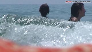 online clip 1 (Voyeur) beach video south of France on webcam 