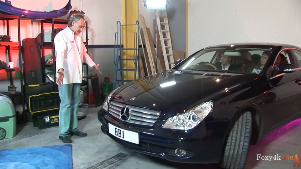 Two Blondes And A Brunette Visit Men In The Garage