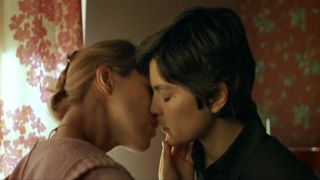 Anneke Kim Sarnau, Jasmin Tabatabai – Fremde Haut (2005) HD 1080p - (Celebrity porn)