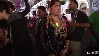 Mardi Gras Partiers BigTits!