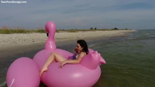 Porn online TeenPornStorage presents Jennifer – Flamingo