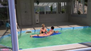 adult xxx clip 24 Water Fun - foot - feet porn cougar foot fetish