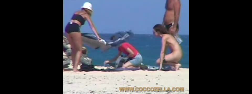 Coccozella-SiteRIP 0202-sandfly-nudism-2