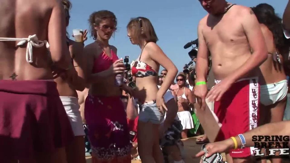 Bikini Bash public , ,