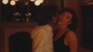 Elizabeth Hurley, Louise Delamere – Shameless (1995)!!!