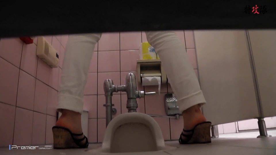 Voyeur Toilet - huanwcno99 on voyeur 