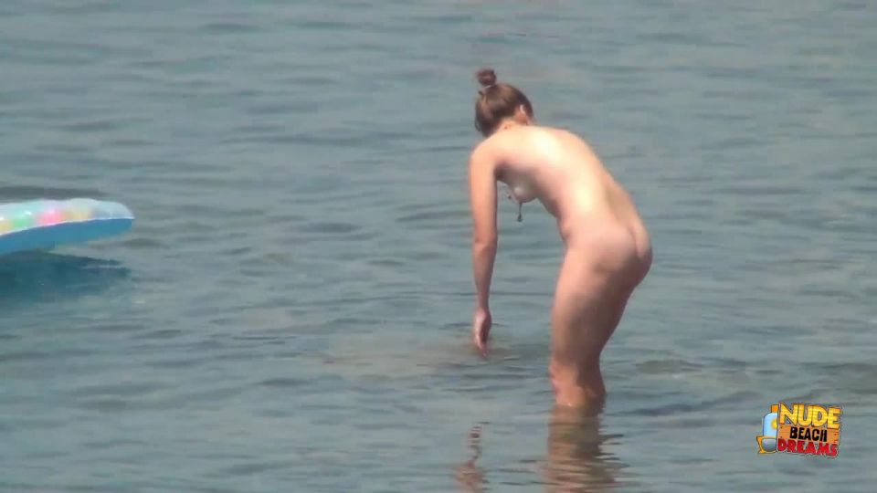 Nudist video 00875 Voyeur!