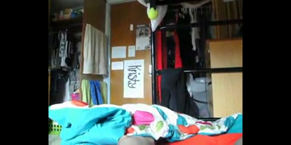 424135 18yo toma enorme facial.