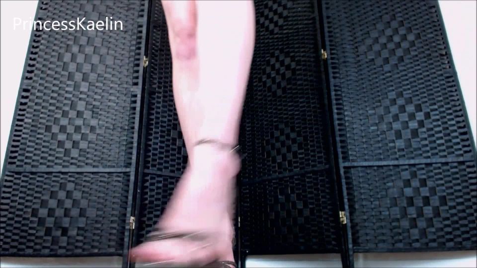 video 3 Princesa Kaelin - Mis piernas perfectas JOI en femdom porno grandes pies fetiche