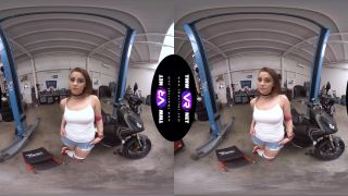 clip 20  reality | Hottie orgasms in the garage – Klaudia Diamond | virtual reality