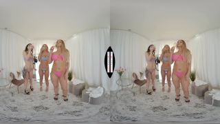 [Kayley Gunner] Naughty America VR - Kayley Gunner Maddy May & Madelyn Monroe