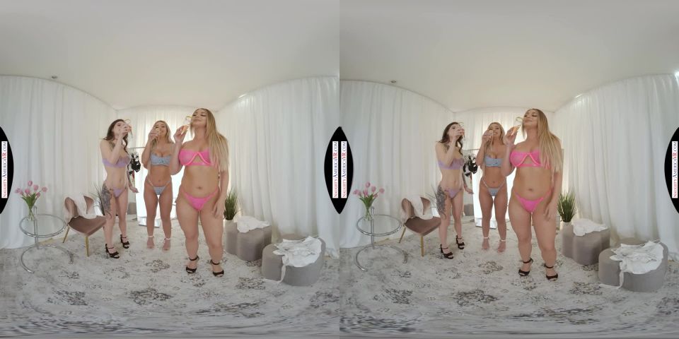 [Kayley Gunner] Naughty America VR - Kayley Gunner Maddy May & Madelyn Monroe