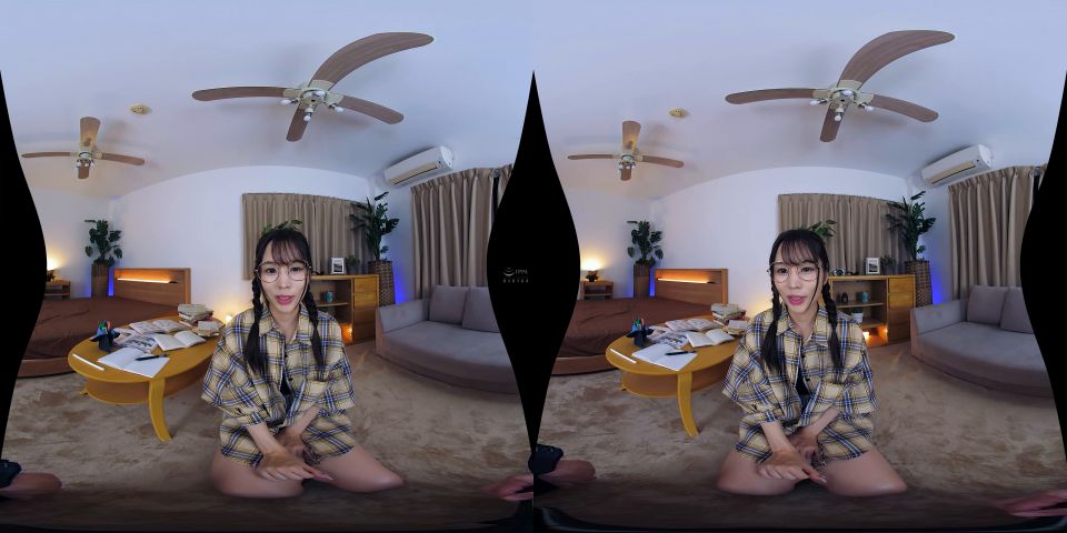 COSVR-032 【VR】連続搾精！地味なオタク彼女が初コスで痴女覚醒！ノンストップゴム無し中出しセックス！ 新井リマ