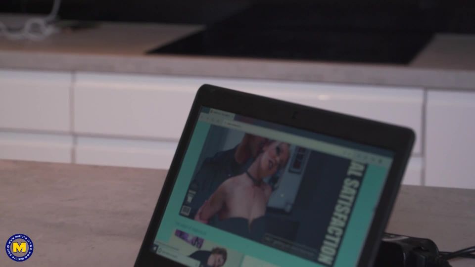 Mature.nl- MILF Eva May is ready for her squirting orgasm and waiting for a creampie