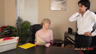 [AuntJudysXXX] Dee Williams – Boss Babe Makes A Sex Toy Out of Her Useless Intern  Milf Dee Williams