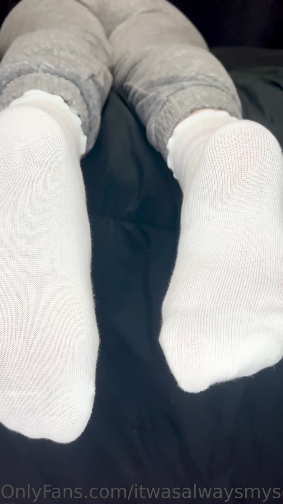 Itwasalwaysmysolesvip - sock tease and removal 21-06-2023