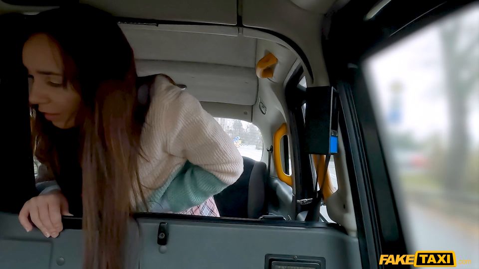 Zeynep Rossa - Tight college student needs a ride - Teen