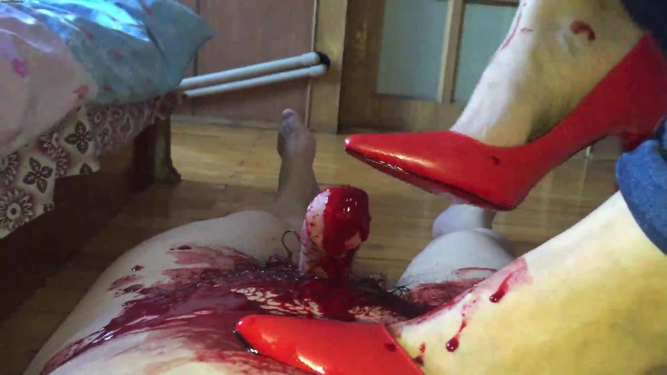 online clip 18 fbb femdom Chinese Blood Footjob, femdom on femdom porn