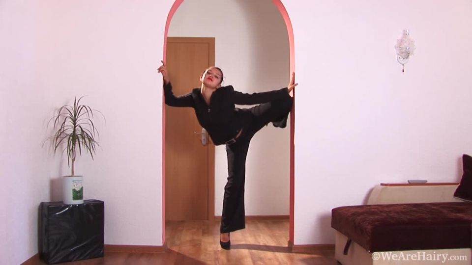 7187 Candy - Doorway Stretching - HD -