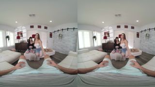 Emma Jade, Josie Tucker - Tips For The Pizza Guy - 372 - VR Porn (UltraHD 4K 2021)