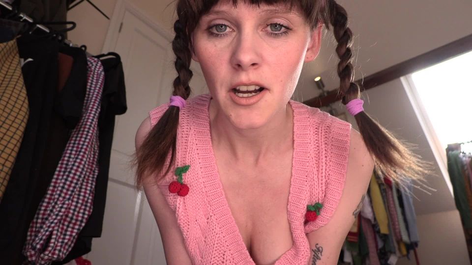 video 21 Sydney Harwin – Girlfriend Is Daddys Lil Freak on virtual reality 