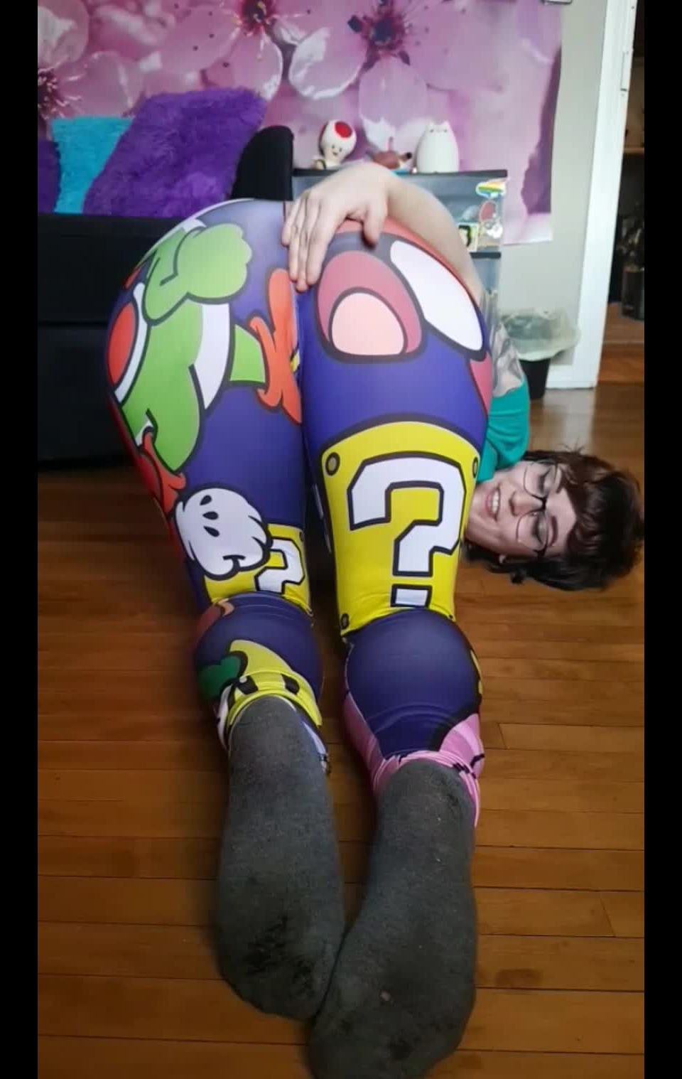 Tinytonitv squirting in leggings