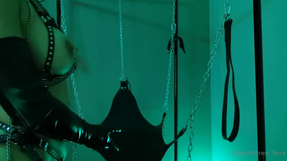 Mistress Terra - obeymistressterra ObeymistressterraGet into my fuck swing now - 21-06-2020 - SiteRip