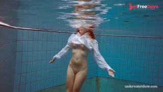 [GetFreeDays.com] Lola the cool hot chick in the pool Adult Video April 2023