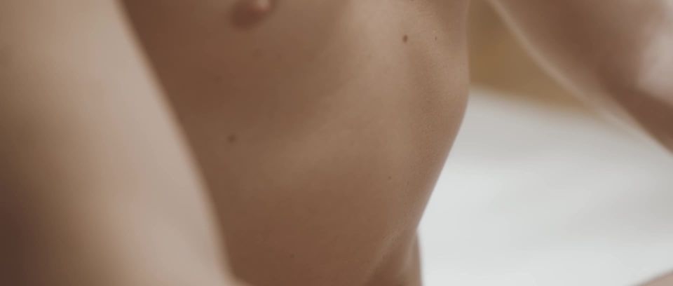 [FrolicMe] Venera Maxima Slow Sensual Tantric Massage [08.10.23] [1080p]