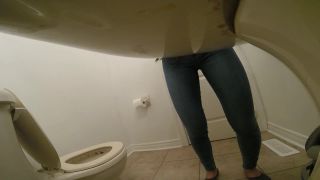 Asian teen bathroom spy cam!(porn)