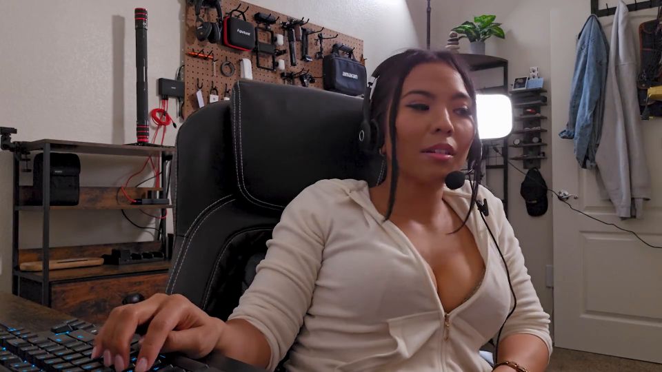 online xxx video 1 Jackie Knight - Asian Customer Service Representative Gets Facial - [PornHub] (FullHD 1080p) on fetish porn anjelica femdom