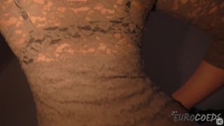 EuroCoeds 082917 19yo selena jugando con los bastones brillantes