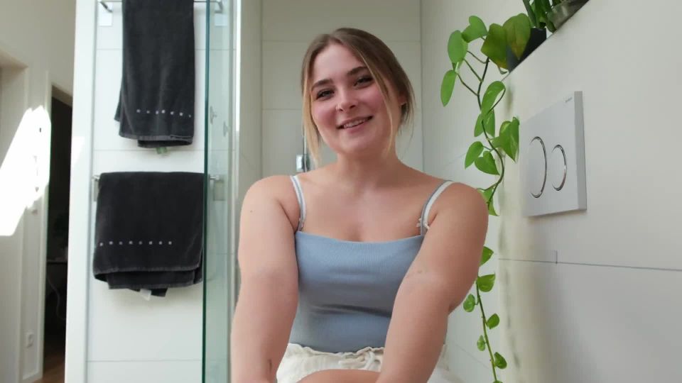 adult clip 33 MayaMalou - Es wird feucht - Ich nehme euch mit in die Dusche und oele mich ein  - germany amateur - german porn monsters hardcore porn