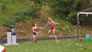 ScrewBox oh la la la la