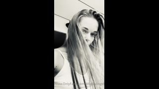 Milena Angel () Milenaangel - catches wind in my hair before the storm 23-09-2020