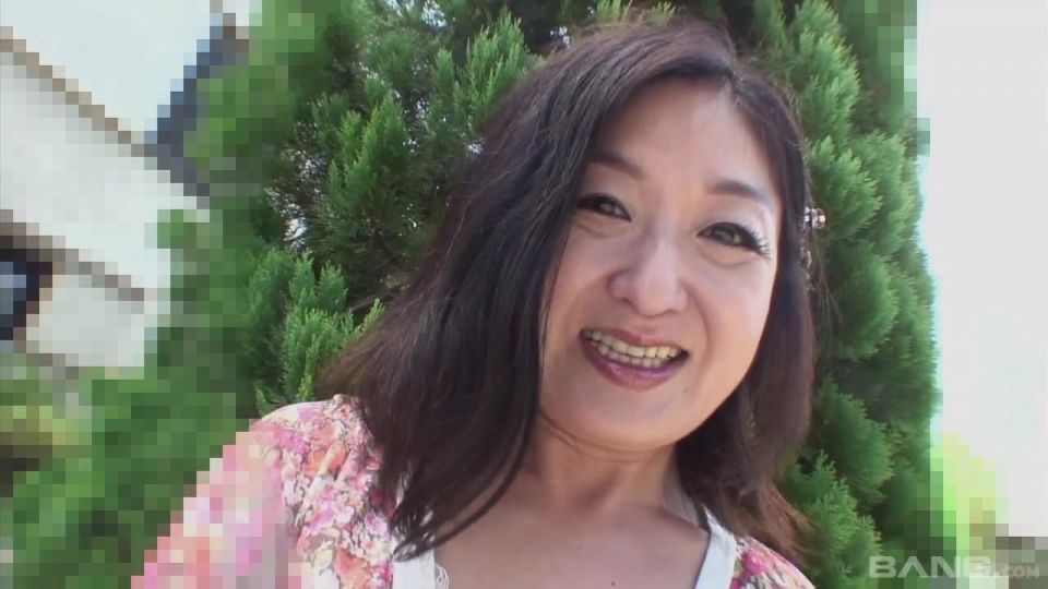 J-Granny Chiyo Yamabe Shows Off Very Hairy Pussy All Creampie Soaked Hairy!