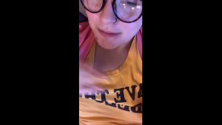 Lilith - lilithsage69 () Lilithsage - sick days out of the gym mean i get to play with my pussy all day 13-11-2019