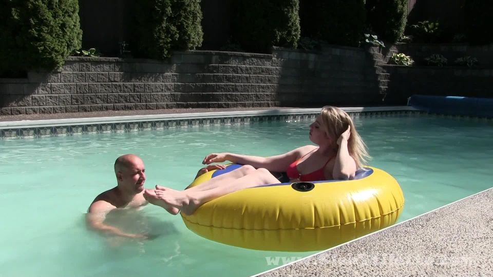 porn video 22 Club Stiletto: Princess Mia - Butt kissing Pool boy | fetish | feet porn 