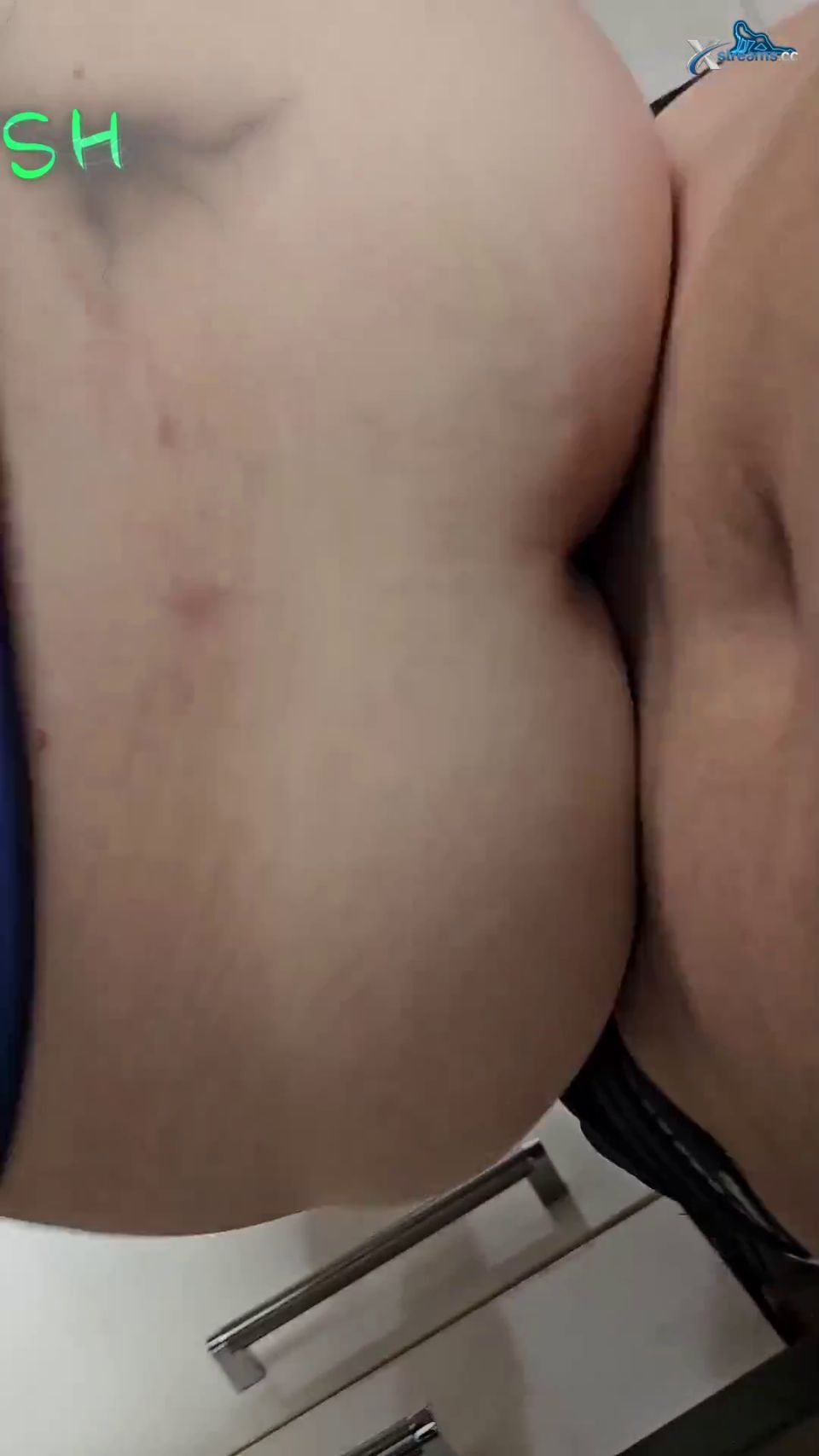 Stefan_Hartmann - Geile Teenschlappe in Küche abgesquirtet und voll gewichst - FullHD 1080P