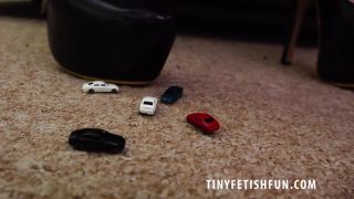 adult video clip 33 Tiny Fetish Fun – Brunette Giant Faye Taylor Crouches Low Down To The Carpet To Investigate Where The Sound Is Coming From, free femdom cams on pov 