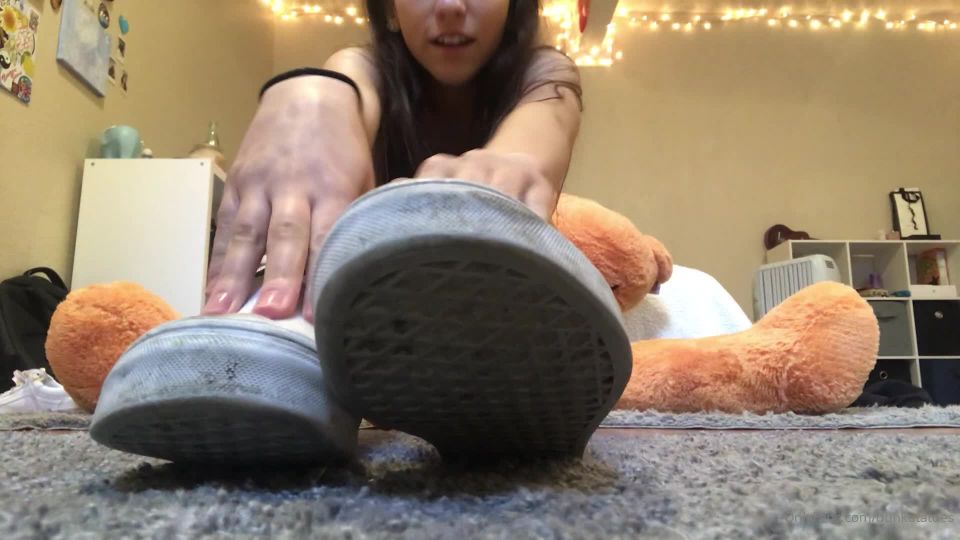 online clip 37 smelly feet fetish feet porn | duhkotatoes 10-04-2020-30761185-talking about my stinky feet | foot