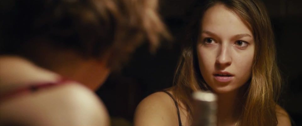 Berenika Kohoutova, Alzbeta Pazoutova - Un Romance Inverosímil (Nepravdepodobna romance) (2013) HD 1080p - (Celebridad porno)