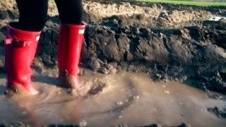 M@nyV1ds - whores_are_us - Bikini Wellie Edge