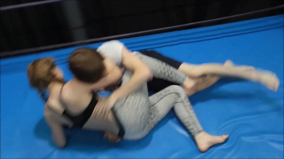 online adult video 35 The Russian Amazons - Lisa - Submitted with head scissors - wrestling - fetish porn bbw foot fetish