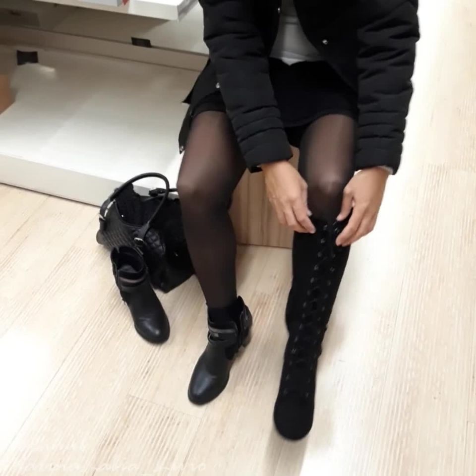 Flashing upskirt without panties and crotchless pantyhose in a shoe store(porn)