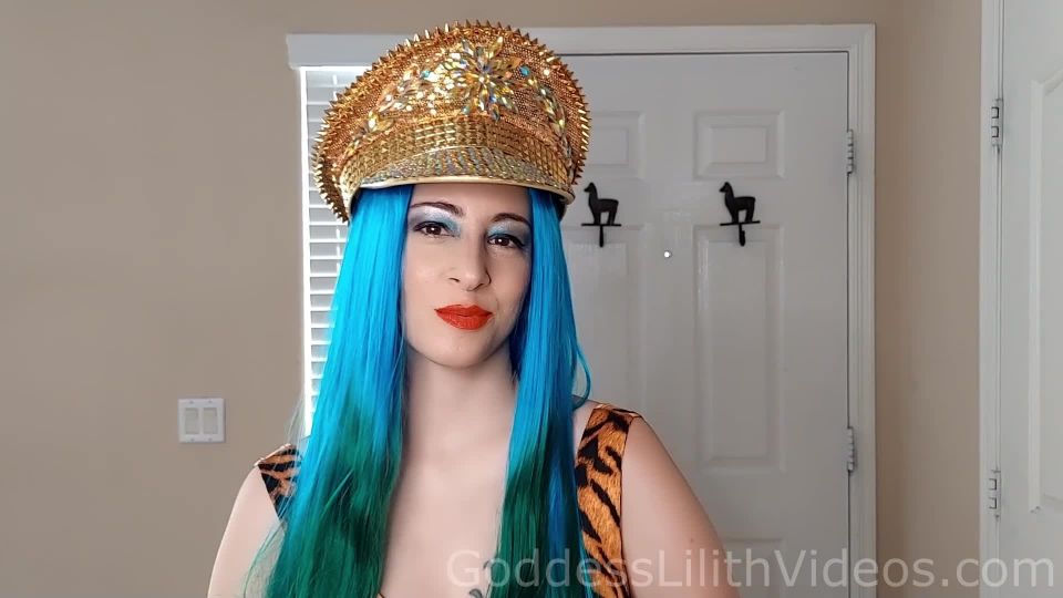 Pt 1Goddess Lilith - Giantess Makes You Clean Her Dirty Feet