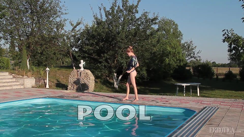 Shayla - Pool