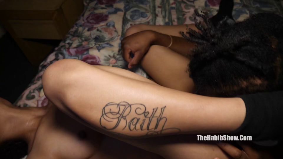 Meet Foreign Sensation Alure & Gvollo in Hot Scenes - TheHab