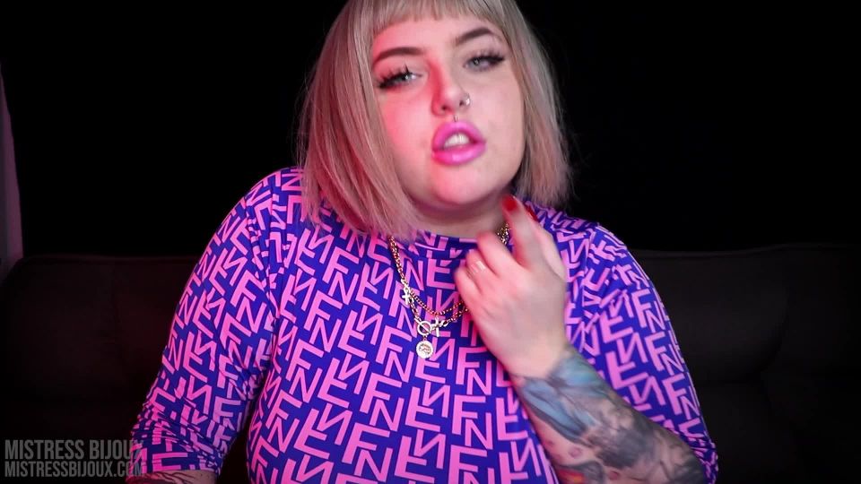 video 48 Dominatrix Bijoux – Condom Slurper on fetish porn rubber fetish